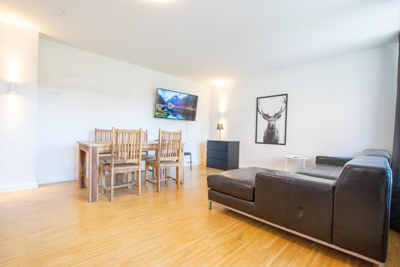 Raj Living - 1 , 3 And 4 Room Apartments - 20 Min Messe Dus & Airport Dus Мербуш Экстерьер фото