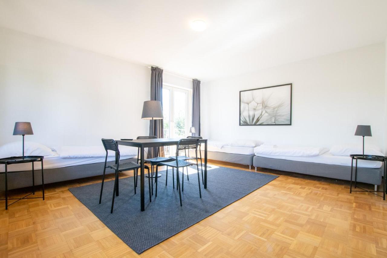 Raj Living - 1 , 3 And 4 Room Apartments - 20 Min Messe Dus & Airport Dus Мербуш Экстерьер фото