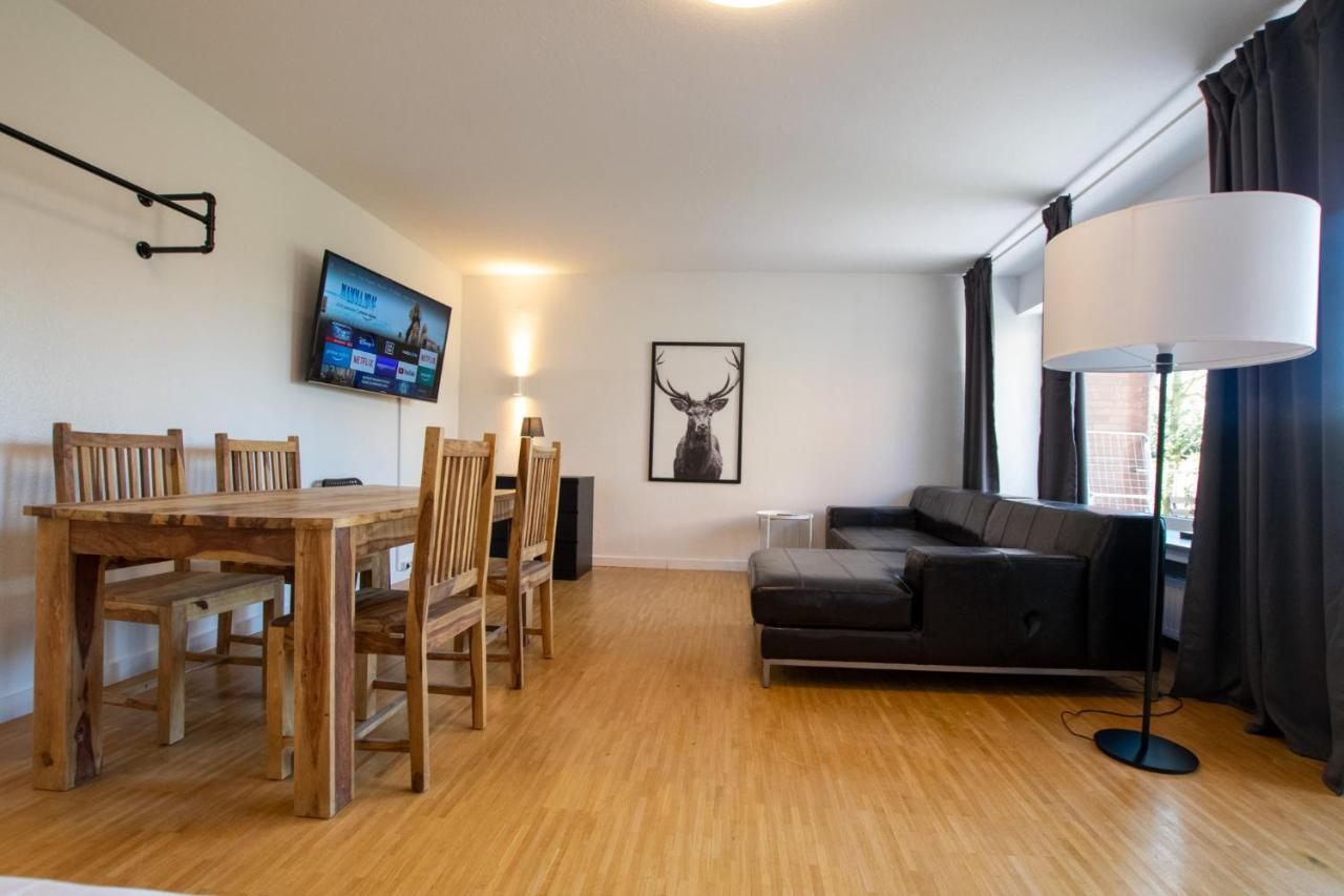 Raj Living - 1 , 3 And 4 Room Apartments - 20 Min Messe Dus & Airport Dus Мербуш Экстерьер фото
