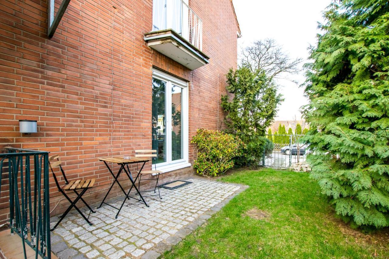 Raj Living - 1 , 3 And 4 Room Apartments - 20 Min Messe Dus & Airport Dus Мербуш Экстерьер фото