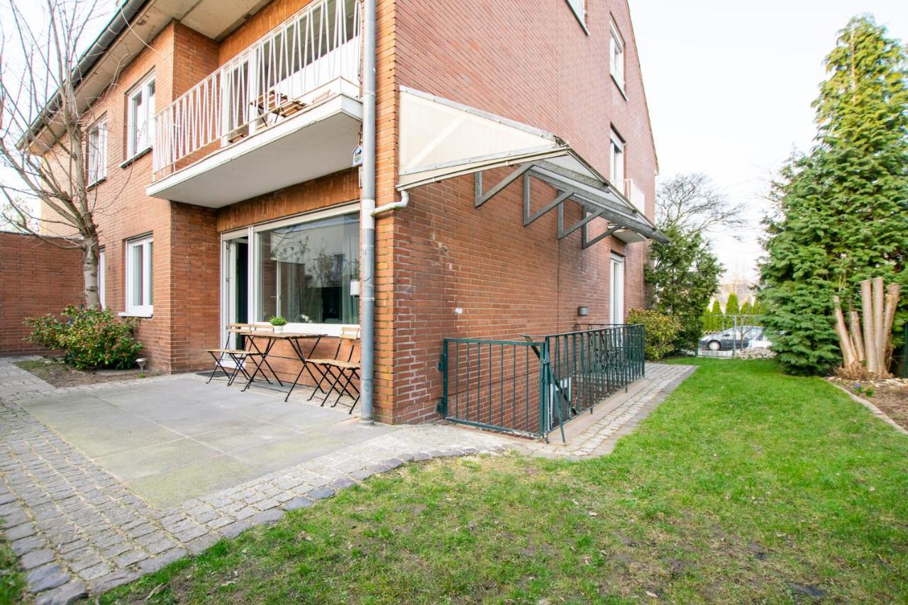 Raj Living - 1 , 3 And 4 Room Apartments - 20 Min Messe Dus & Airport Dus Мербуш Экстерьер фото