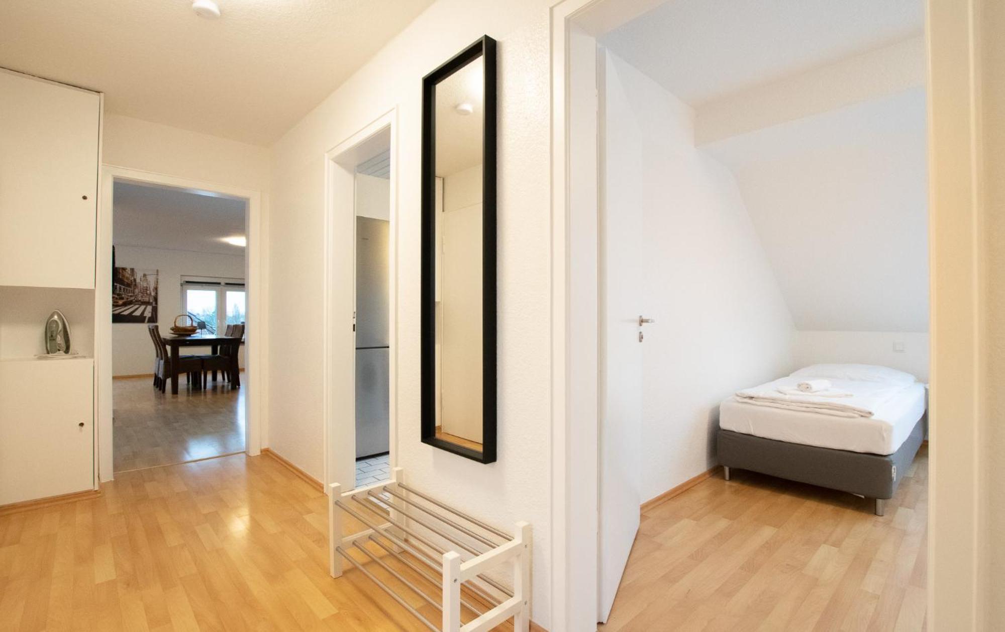 Raj Living - 1 , 3 And 4 Room Apartments - 20 Min Messe Dus & Airport Dus Мербуш Экстерьер фото