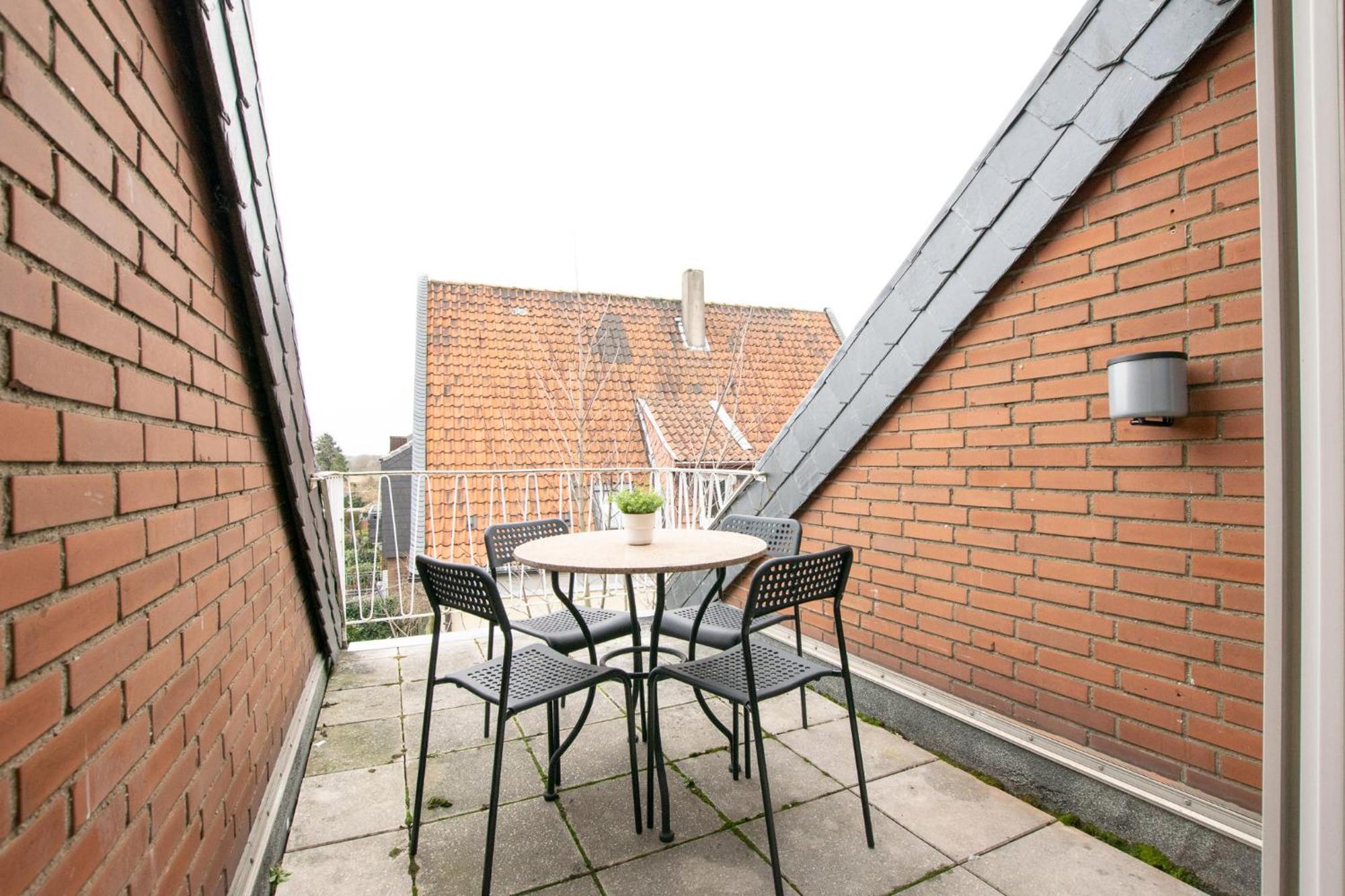Raj Living - 1 , 3 And 4 Room Apartments - 20 Min Messe Dus & Airport Dus Мербуш Экстерьер фото